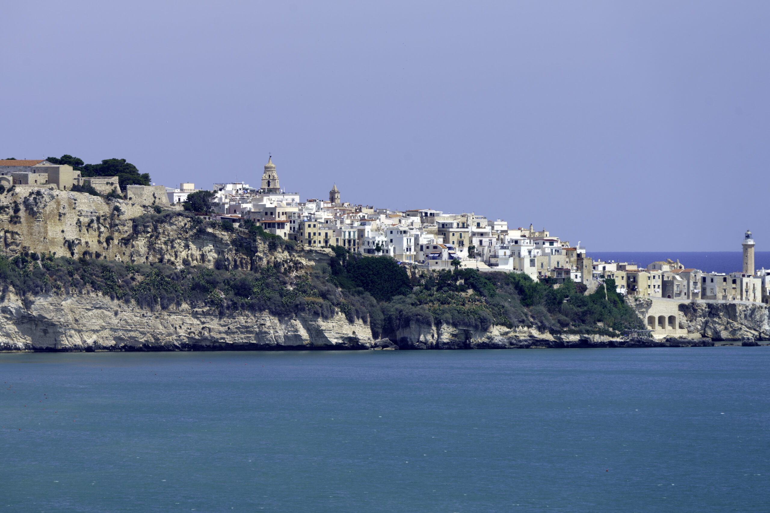 Gargano un trésor naturel et culturel entre forêts anciennes plages spectaculaires et villages historiques