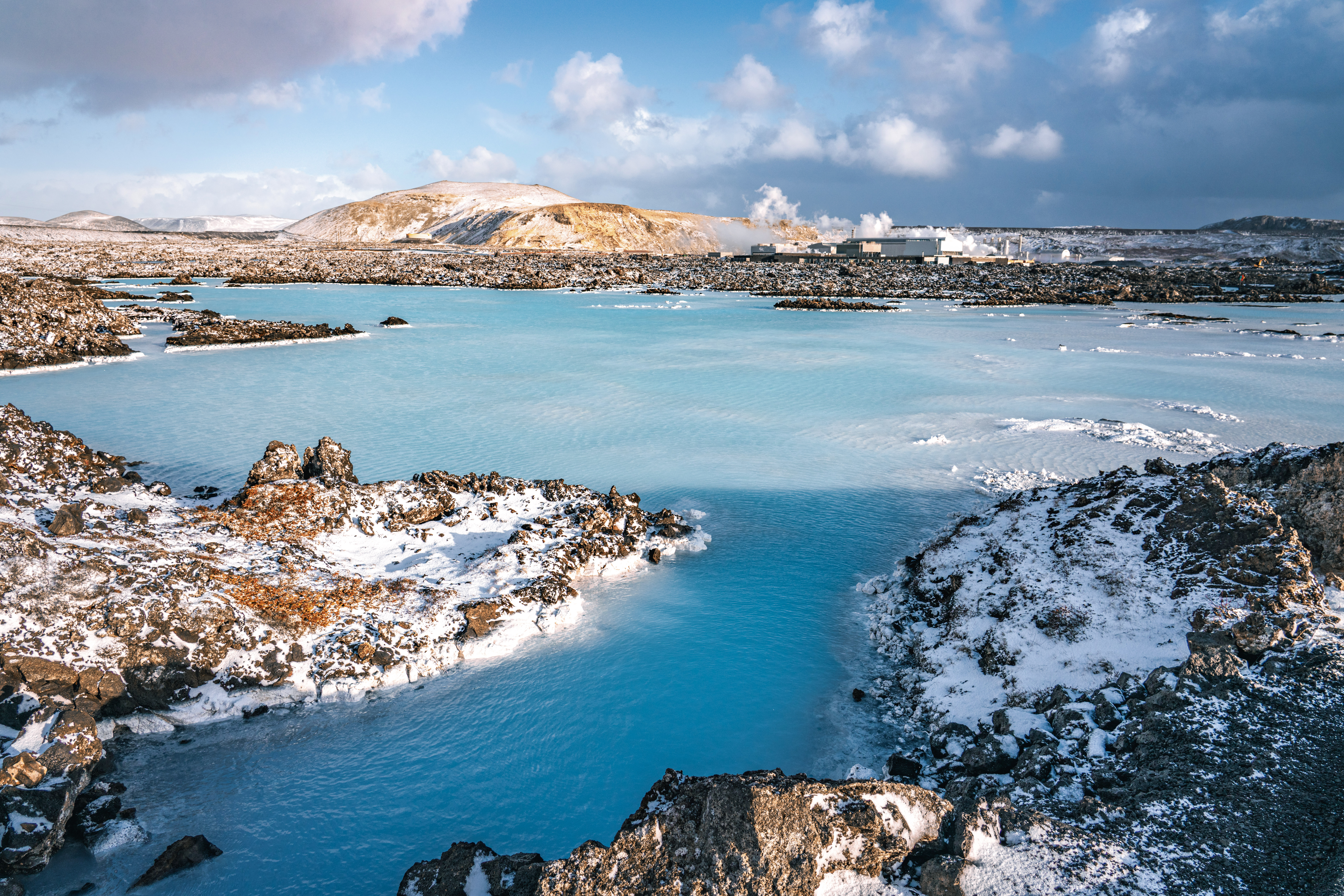 Lagon bleu islande une immersion dans les eaux turquoise géothermiques et bien-être
