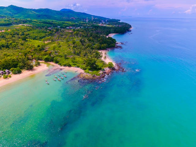Koh lanta ile en thailande entre plages de sable fin nature préservée et plongée exceptionnelle