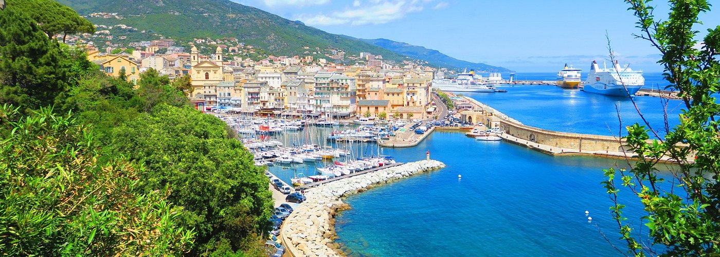 Que faire à bastia pour une expérience authentique entre patrimoine, plage et activités nautiques ?