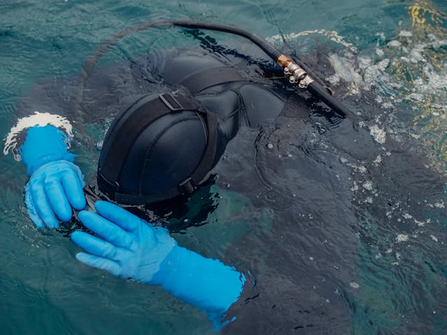 Gants de plongée : à quoi servent-ils et comment bien les choisir ?