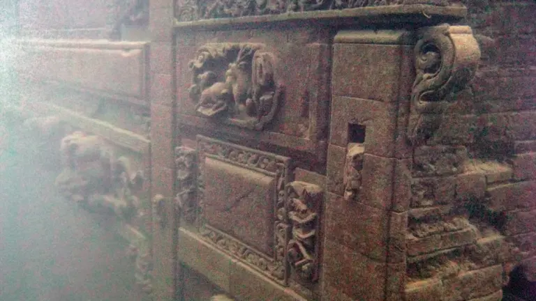 Shi Cheng: the mysterious City of Lions at the bottom of a Chinese lake